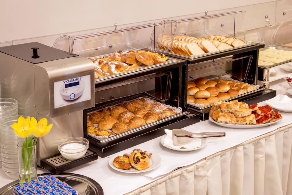 Zdjęcie Alexandra Hotel 3*