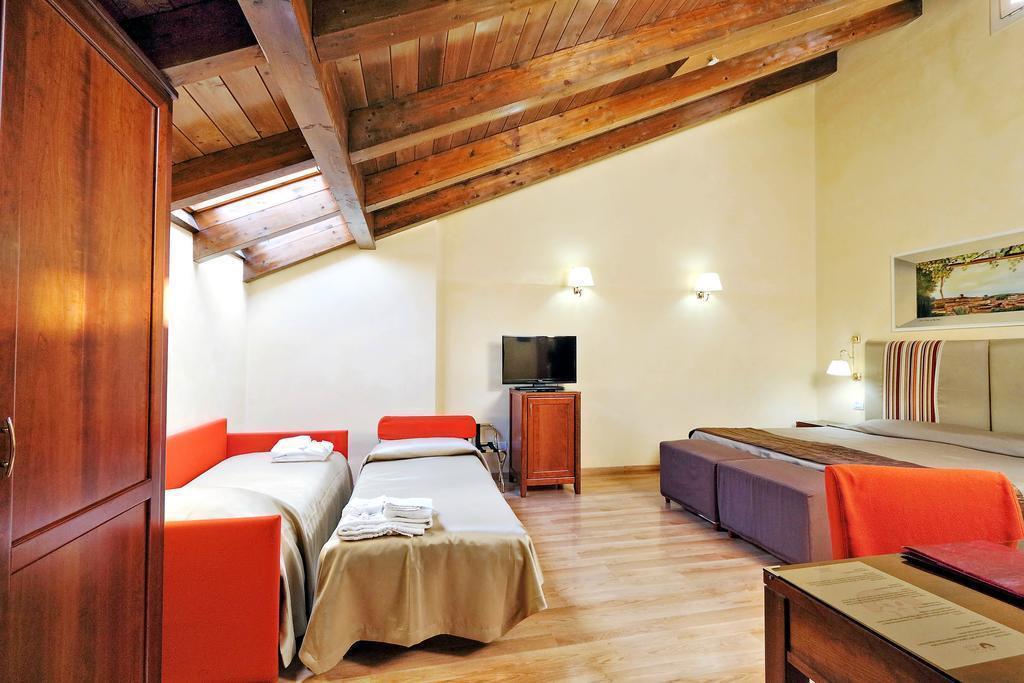 Фотографія Camelia 3*