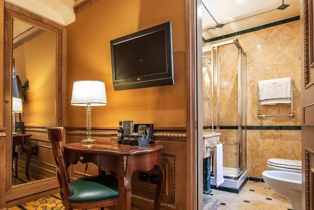 Zdjęcie River Palace 4*