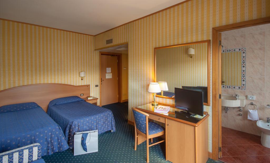 Изображение Park Dei Massimi 4*