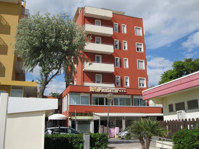 Готель Pacesetter (Viserba) 3*