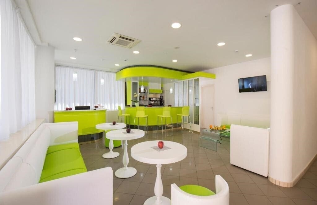 Готель Poker (Marina Centro) 3*