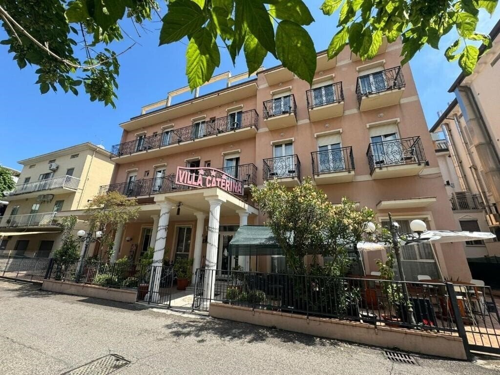 Фотографія Villa Caterina (Marina Centro) 3*