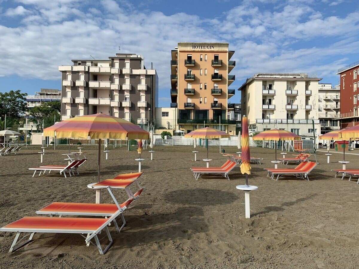 Hotel Gin (Viserba) 3*