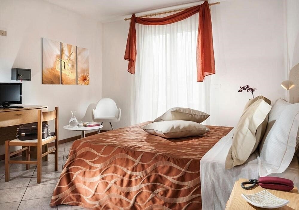 Zdjęcia Capinera (Miramare) 3*