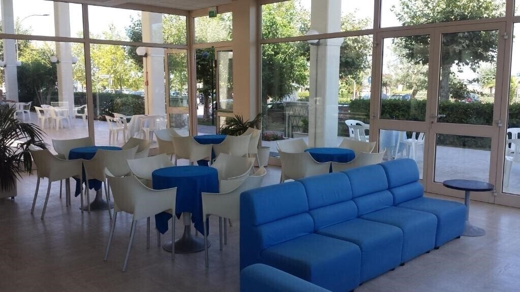 Готель Maria Pierra (Miramare) 2*