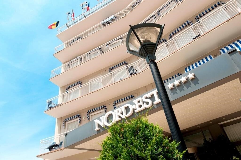 Готель Nord Est (Cattolica) 4*