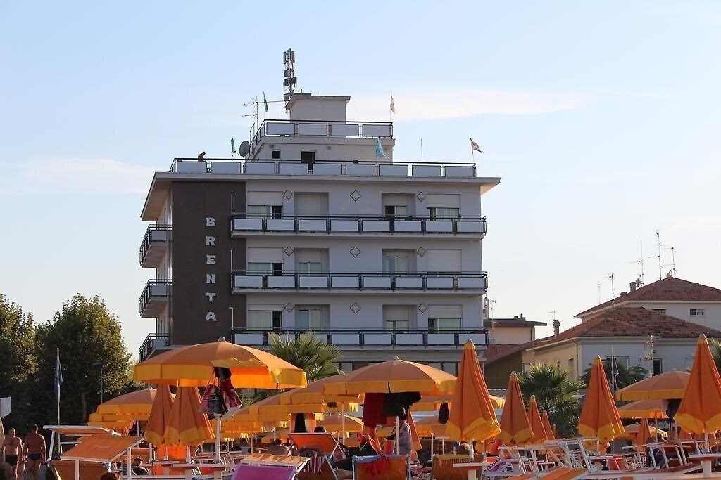 Hotel Brenta (Rimini) 3*
