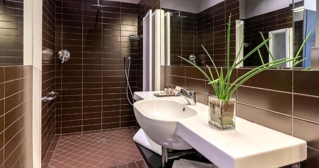 Hotel Victoria Palace Sup 4*