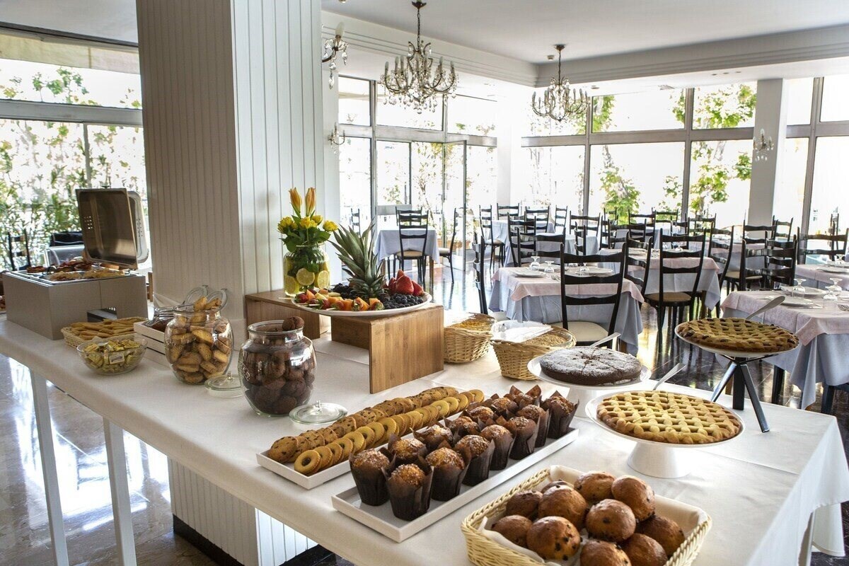 Obraz Miramare Et De La Ville 3*