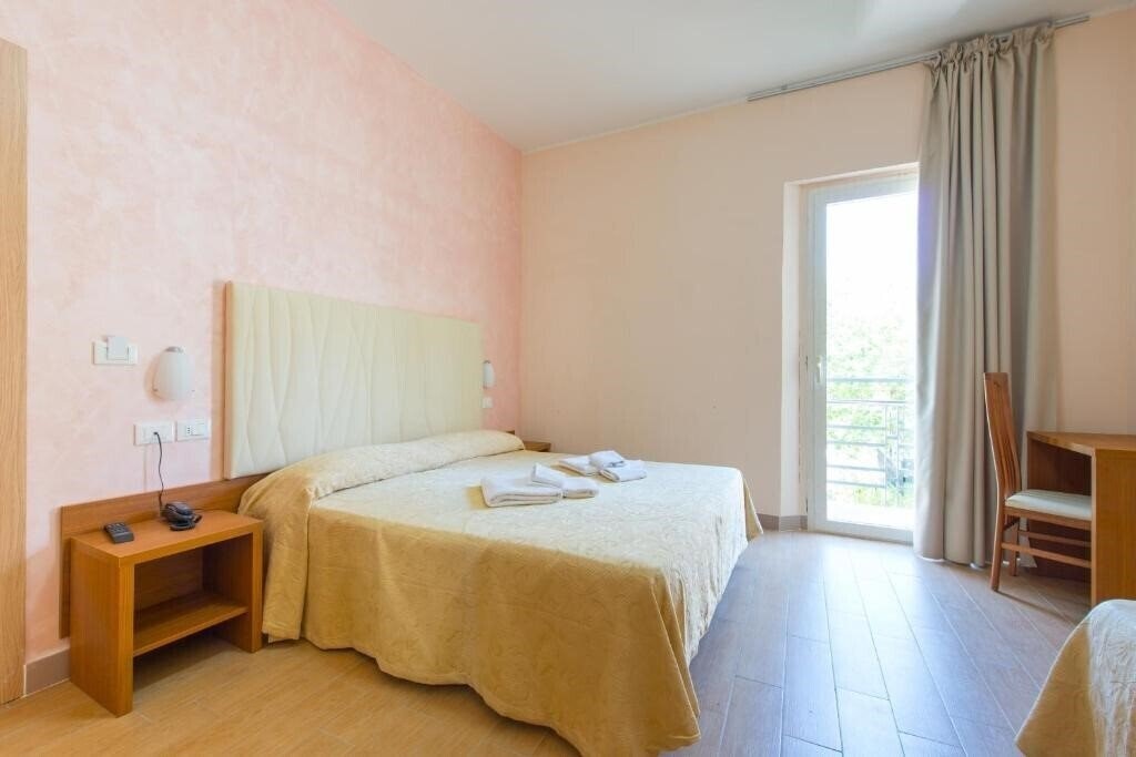 Zdjęcie Adria Nuova 3*