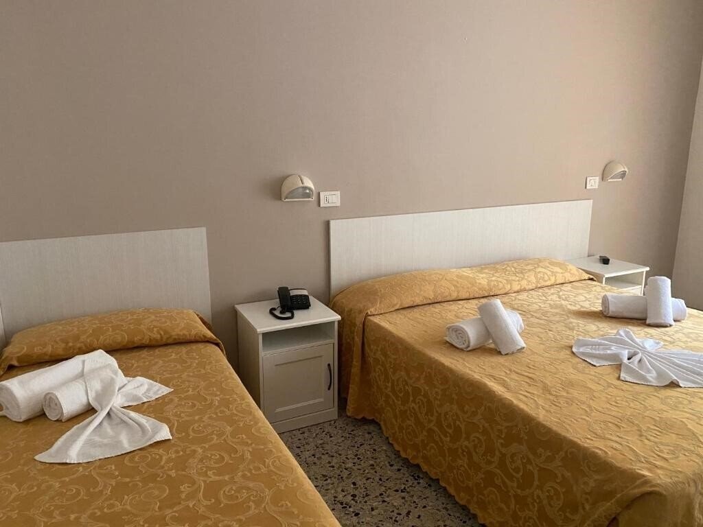 Hotel Modenese 	Hotel 3*