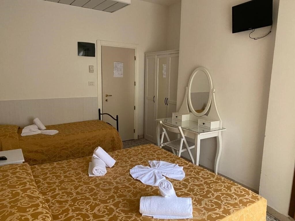 Zdjęcia Modenese 	Hotel 3*