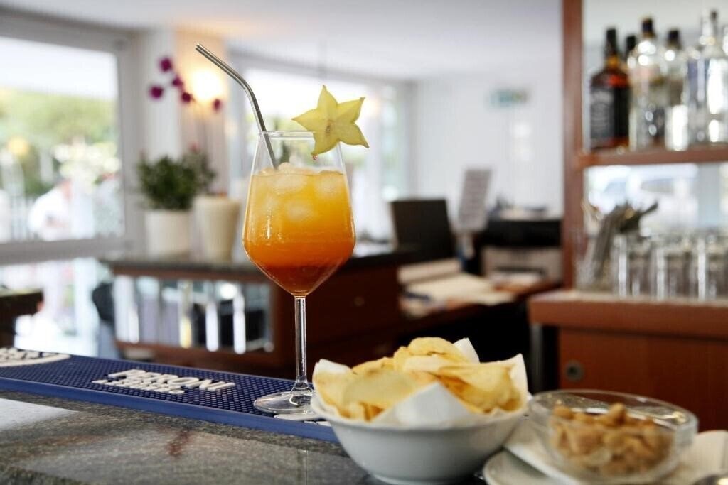 Готель Hotel Alfa 2*