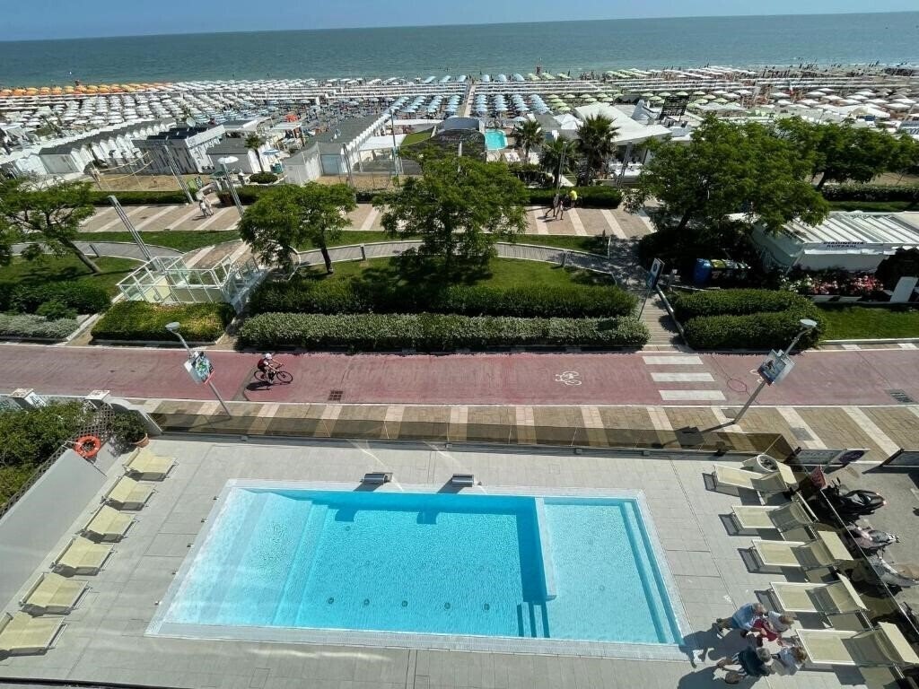 Zdjęcie Ascot Riccione 4*