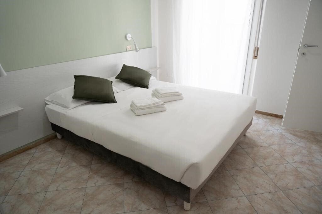 Obraz Hotel The Sea 2*