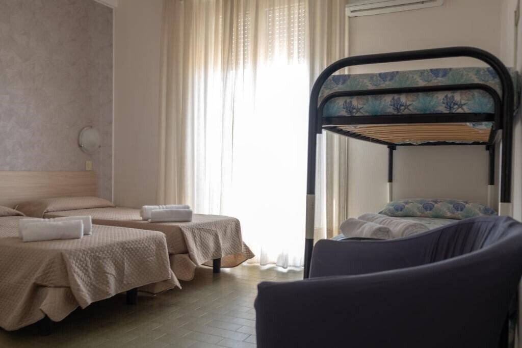 Картинка Re Leone 3*