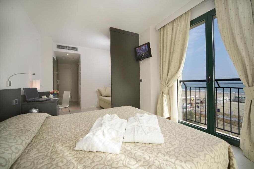 Zdjęcia Club Hotel Dante 4*