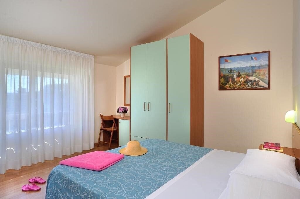 Zdjęcia Capri Hotel Rimini 2*