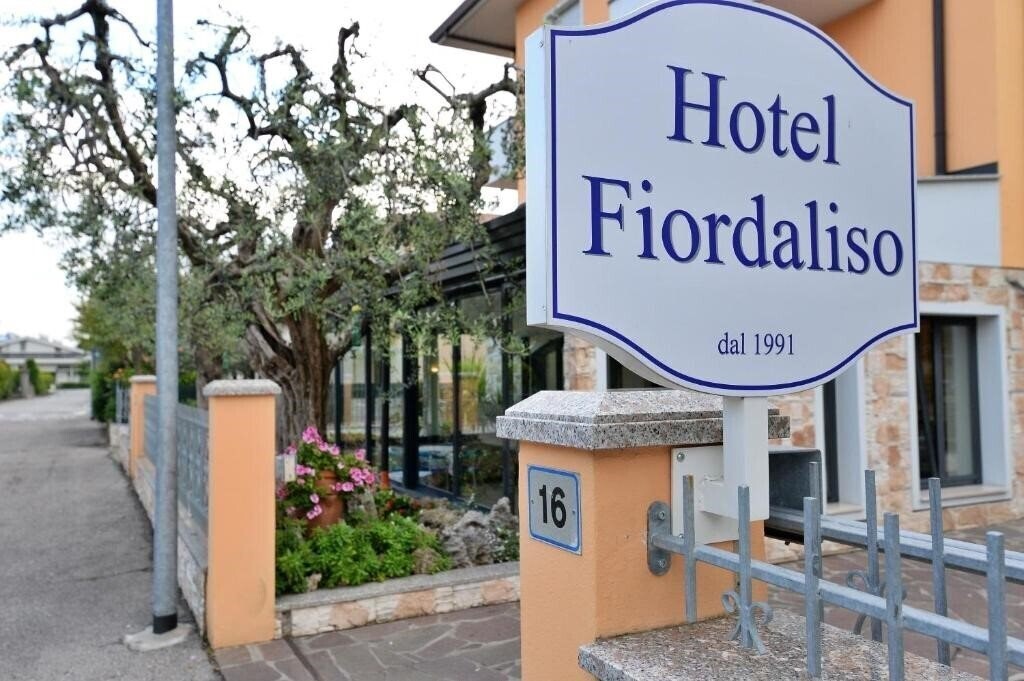 Фотография Hotel Fiordaliso Sirmione 4*
