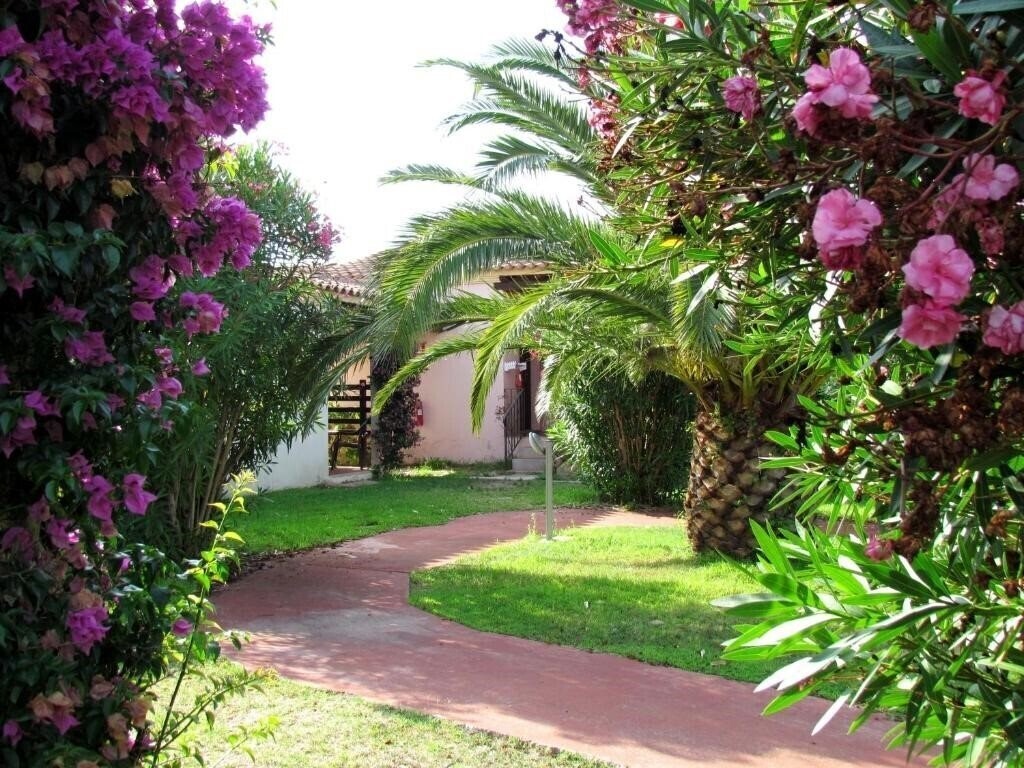 Zdjęcia Li Suari 4*