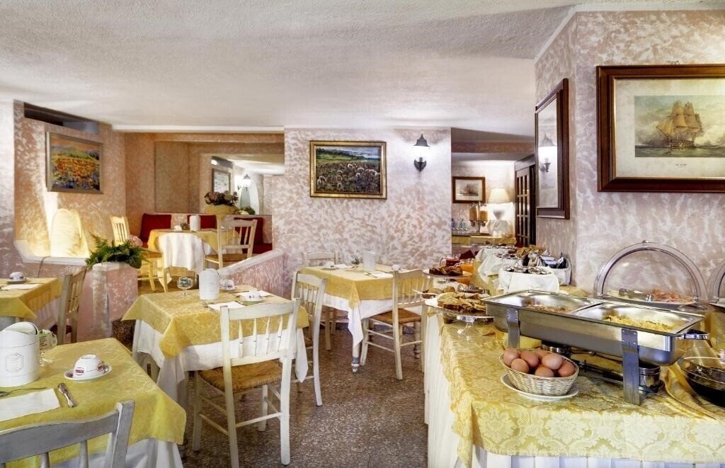 Зображення Colonna Palace Hotel Mediterraneo 4*