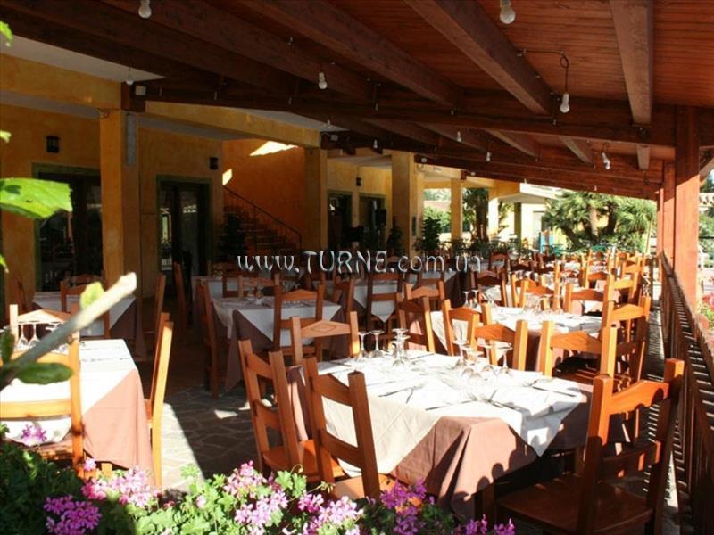 Zdjęcie iH Hotels Villasimius Le Zagare Resort (ex. Club Le Zagare) 4*