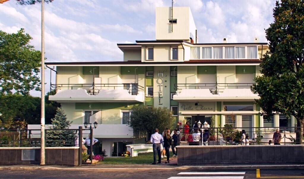 Hotel Villa Chiara 4*