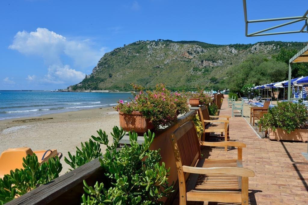 Готель Acquasanta 3*