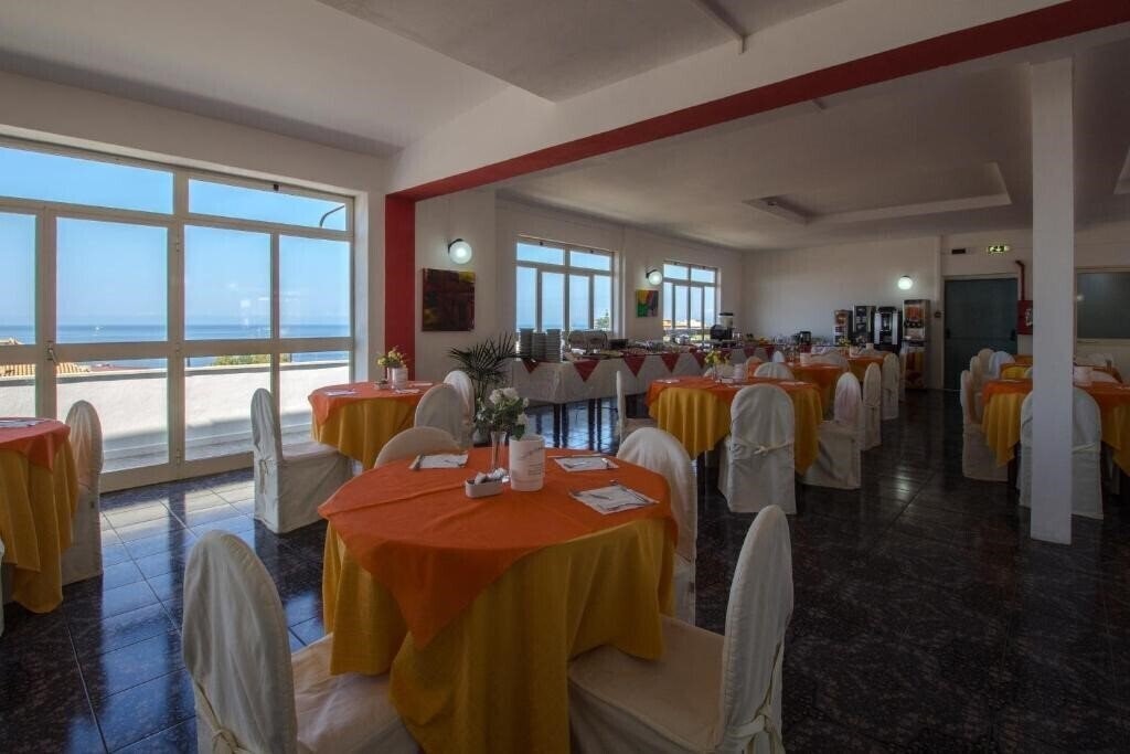 Фотографія La Perla 3*