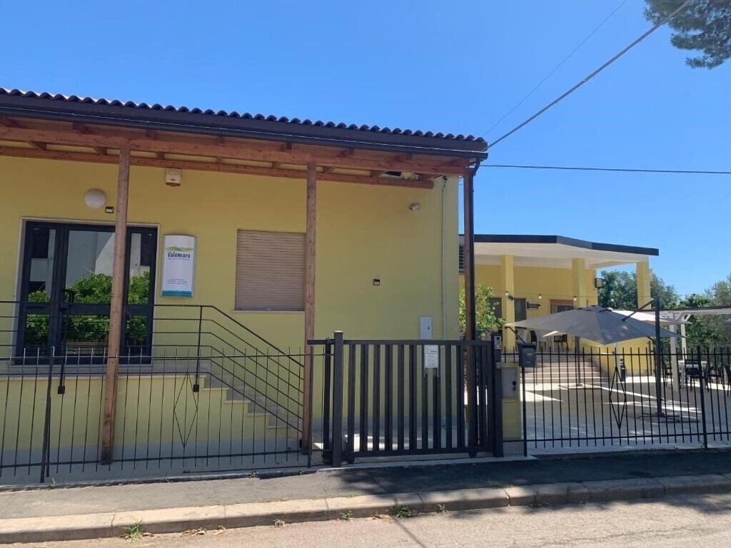 Отель Valemare 3*