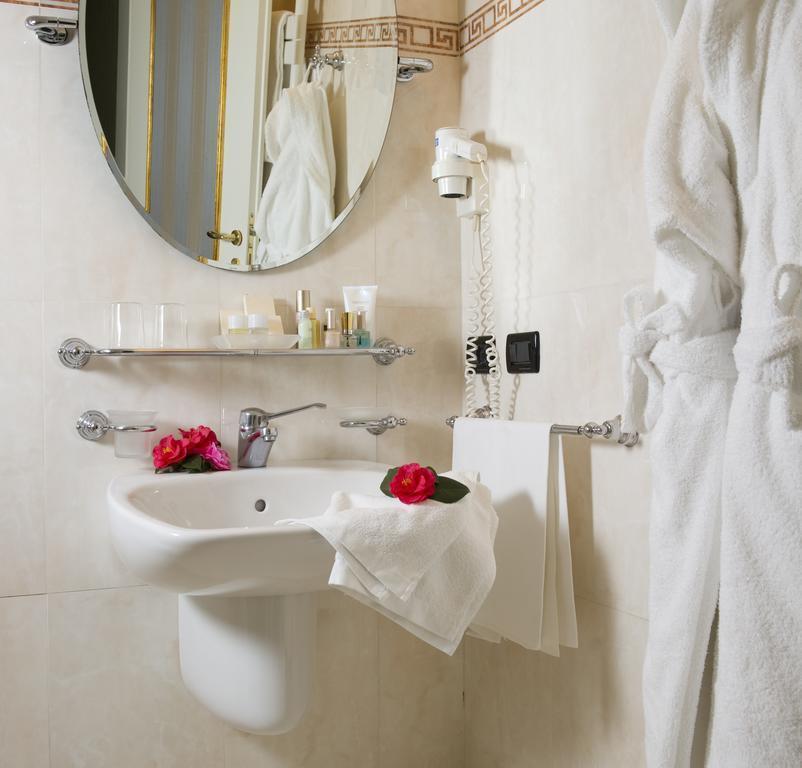 Obraz Carlton & Grand Canal 4*