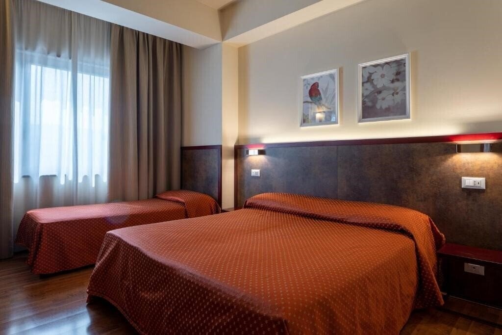 Zdjęcie Centrale Hotel 3*