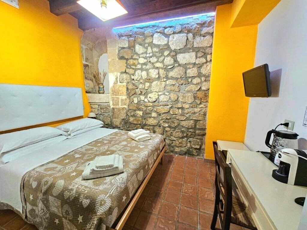 Отель Tre Archi 3*