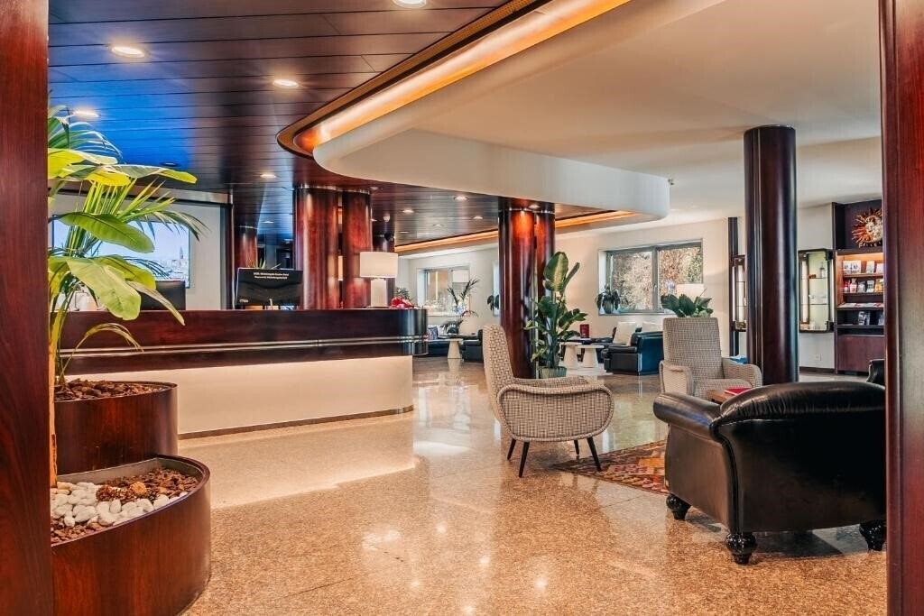 Zdjęcia Michelangelo 4*