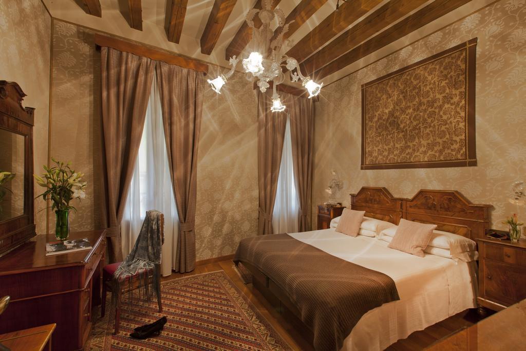 Zdjęcie Hotel Saturnia & International 4*