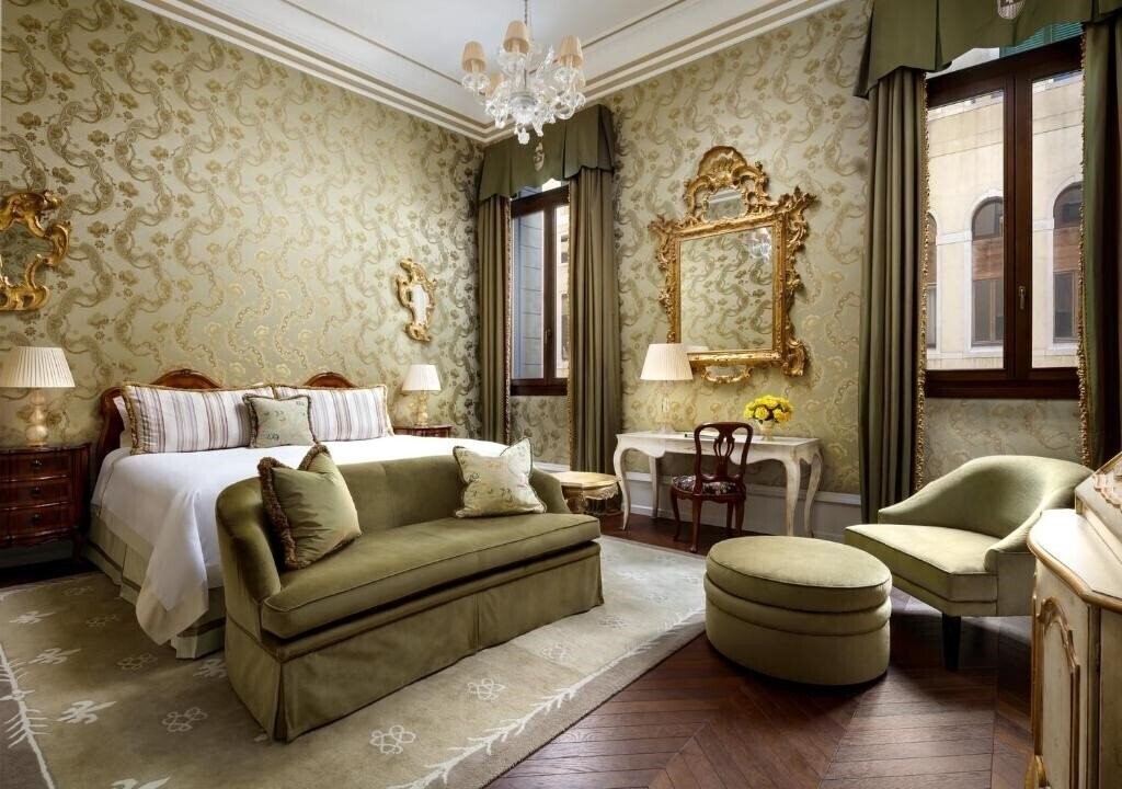Zdjęcie Gritti Palace 5*