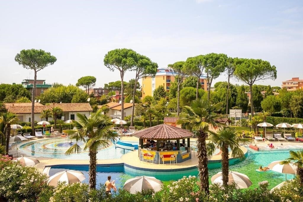 Фотографія Mediterranee Family & SPA Hotel 4*