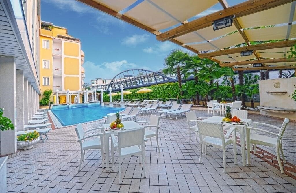 Hotel Aurora (Abano Terme) 3*