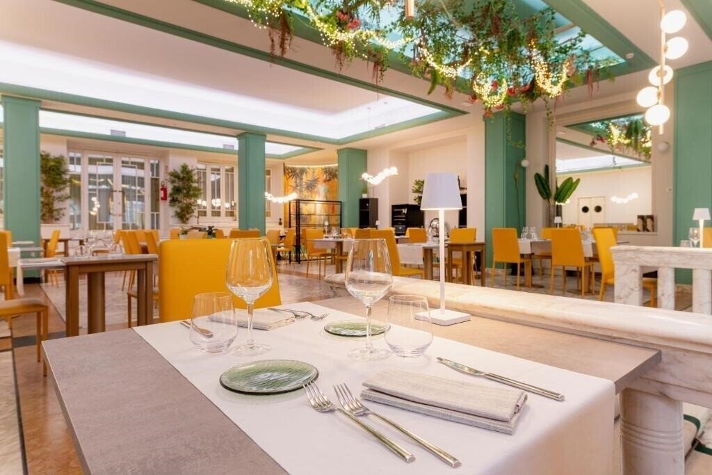 Hotel Esplanade Hotel & Residence 4*