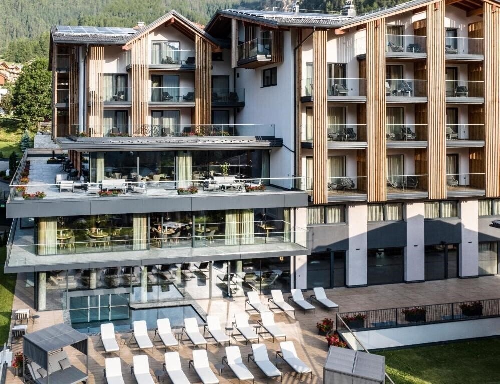 Hotel Ciampedie Luxury Alpine Spa 5*