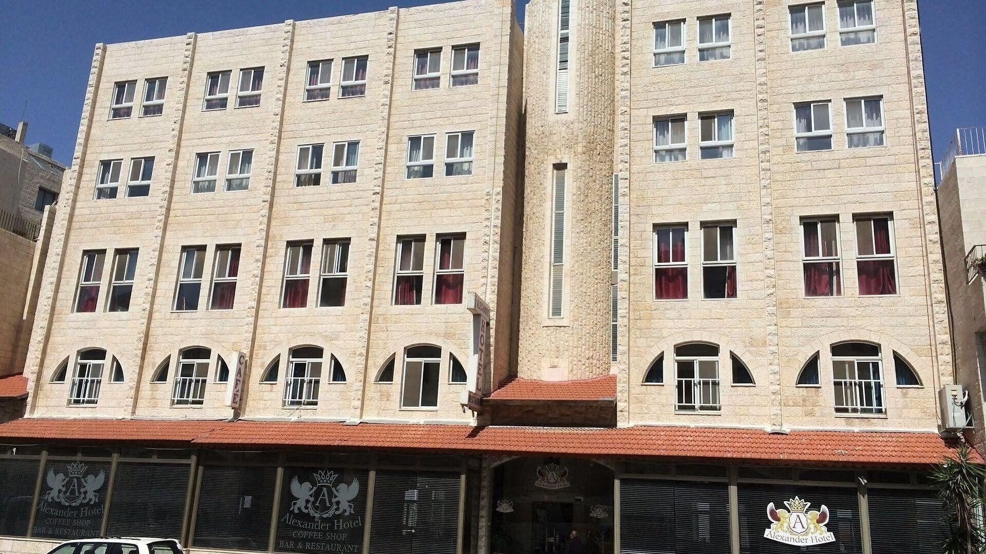 Готель Alexander Hotel 4*