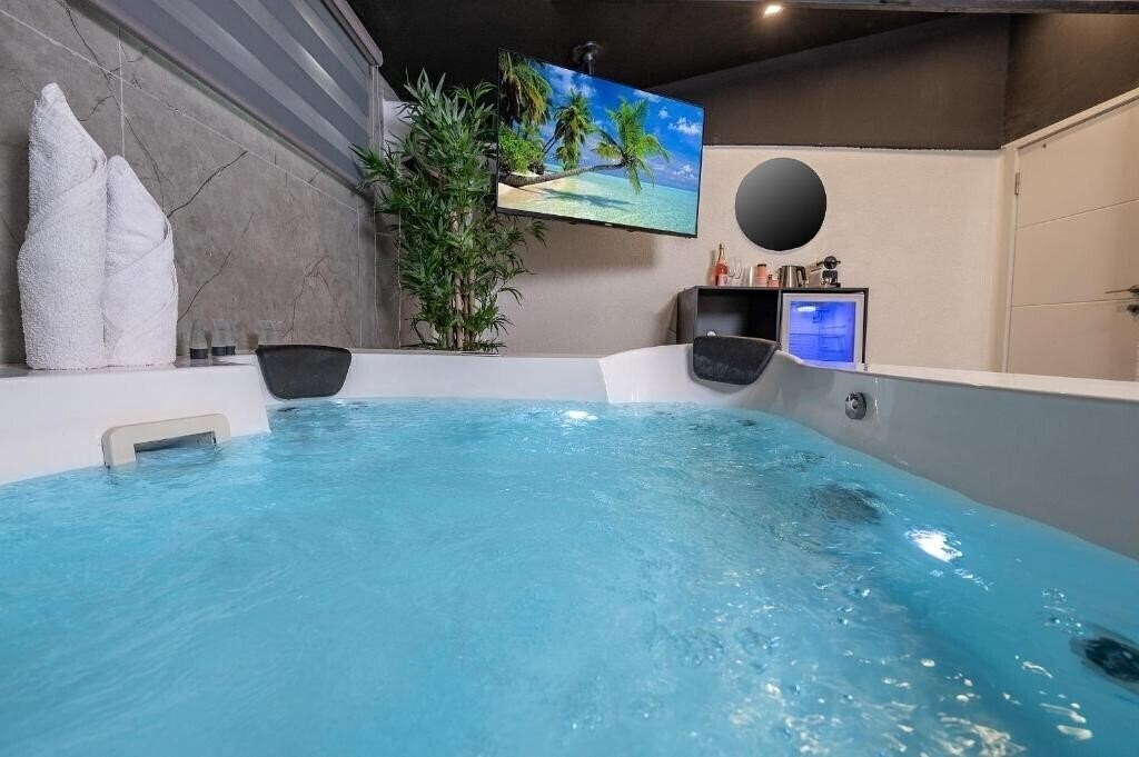 Hotel Lago Suites Hotel 3*