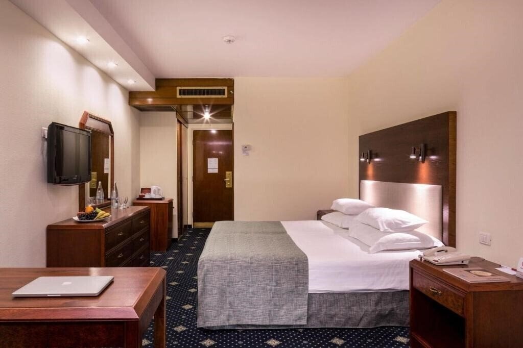 Картинка Ramada Hotel Jerusalem (ex. Renaissance) 4*