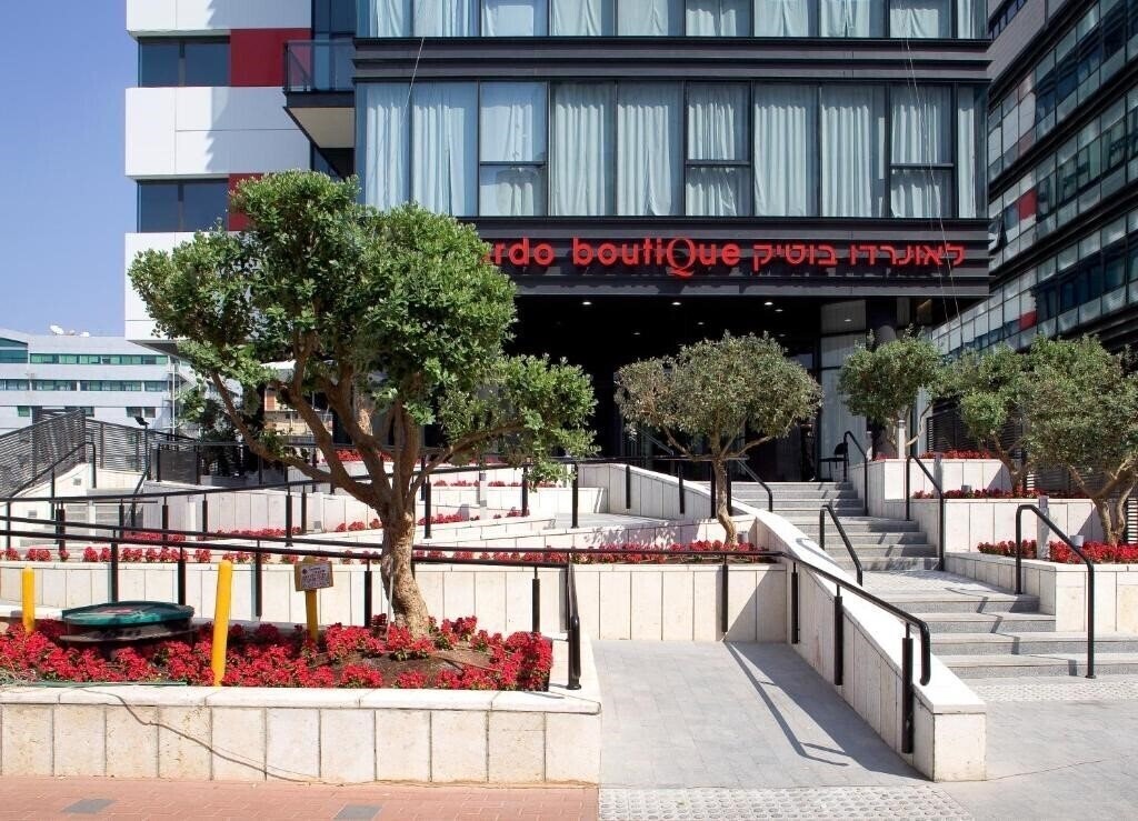 Hotel Leonardo Boutiqe 4*