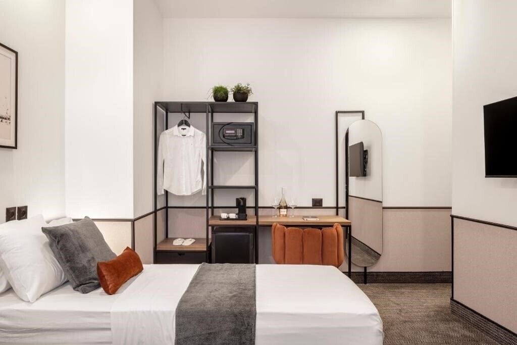 Отель Port Hotel 3*