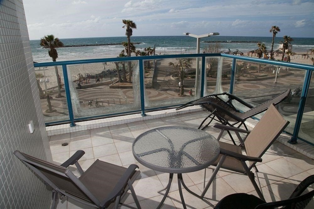 Фотографія The Sea Apartments Tel Aviv 4*