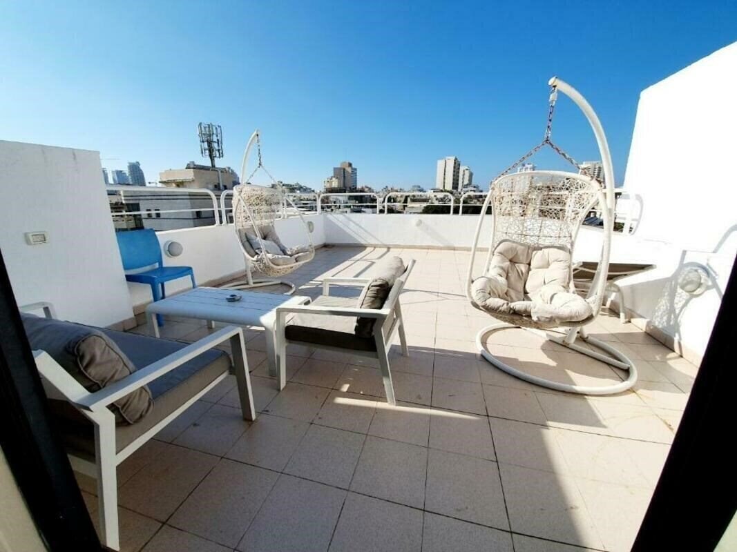 Готель Dizengoff Sea Residence 3*