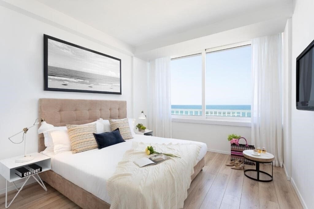 Hotel Sea Executive Suites 4*