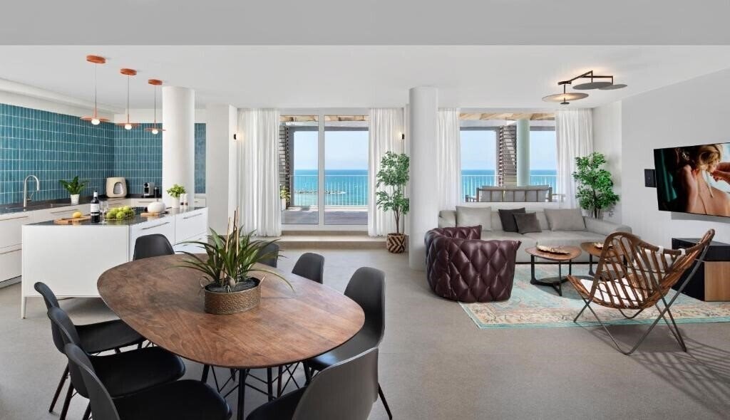 Zdjęcie Sea Executive Suites 4*